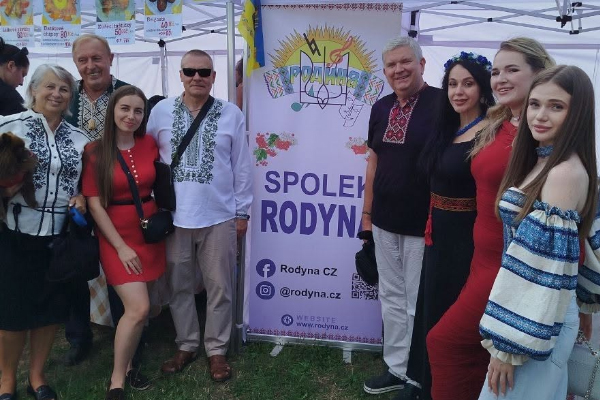 Naši představitelé na festivalu Barevná devítka